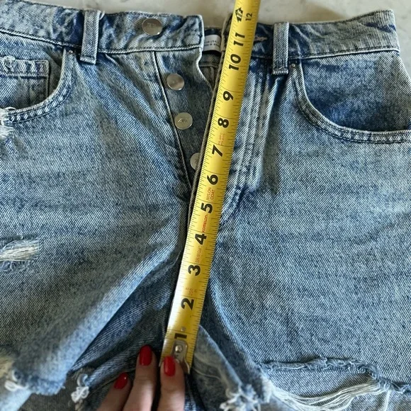 Zara High-Waisted Distressed Denim Jean Shorts - Picture 6 of 7